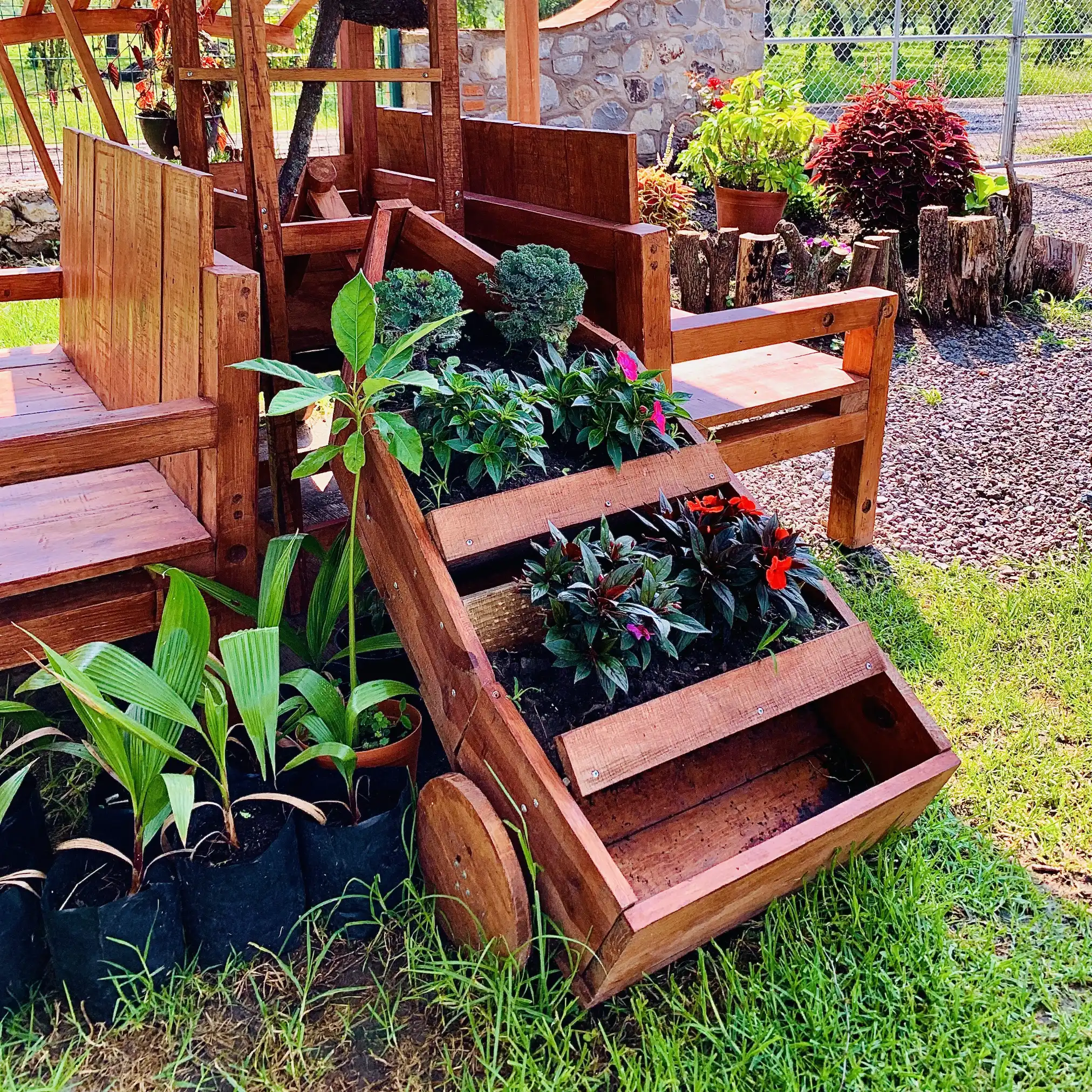 Jardineras y áreas verdes del proyecto